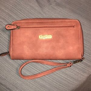 Jessica Simpson Bags - Jessica Simpson wristlet wallet Jessica Simpson Bags - Jessica Simpson wristlet wallet